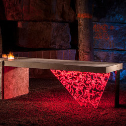 Juma Exclusive Massiver Design-Tisch aus Naturstein & edlem Acryl - Outdoor Lounge Furniture