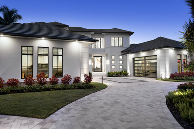 Exterior home idea in Miami
