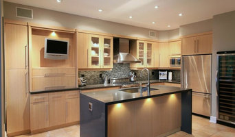 Kitchen with Island - Buttonville, Markham