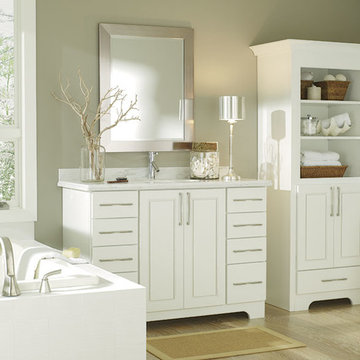 Diamond Cabinets: White Bathroom Cabinets