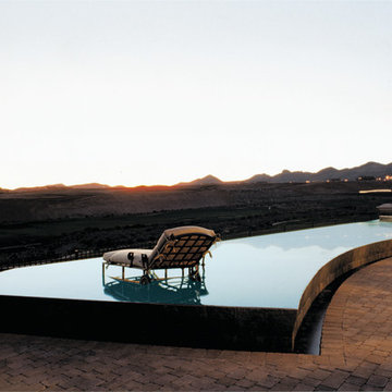 Negative Edge & Perimeter Overflow Pools in Las Vegas, Poolscapes LLC