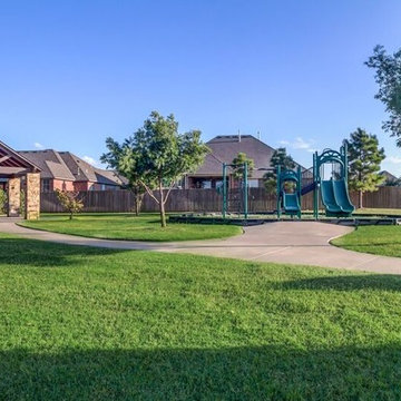 Raywood Manor - Community Playground