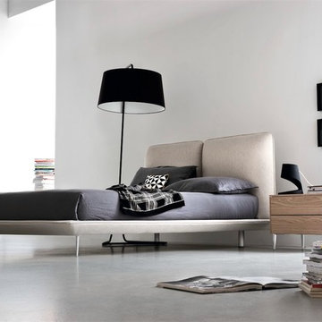 Sierra Wood Bed, Sextan Floor Lamp, and Boston Nightstand