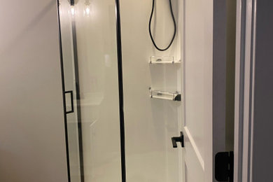 Example of a bathroom design in St Louis