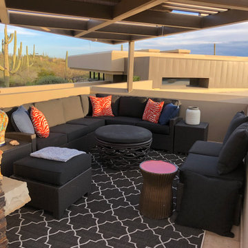 Roof Top Patio w/Fireplace
