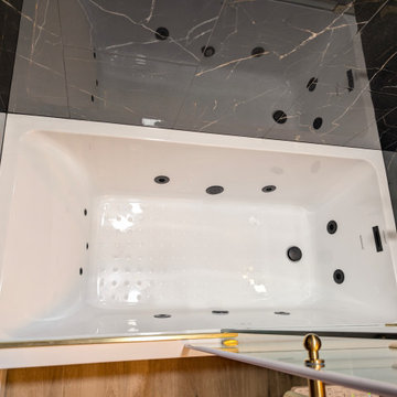 Whirlpool Bathtub