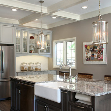 Oak Hollow Transitional Kitchen