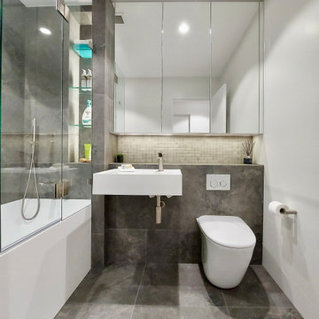 Rhodes Main Bathroom