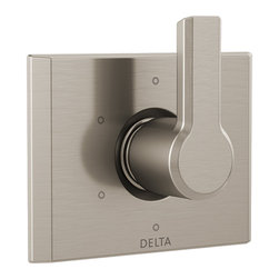 Pivotal&trade; Bath Collection: T11999-SS-B1 - Tub And Shower Parts
