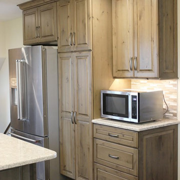 Warm Greys and Superior Storage in Davenport, IA