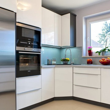 White High Gloss Kitchen