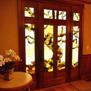 カンザスシティのミッドセンチュリースタイルのおしゃれな玄関の写真