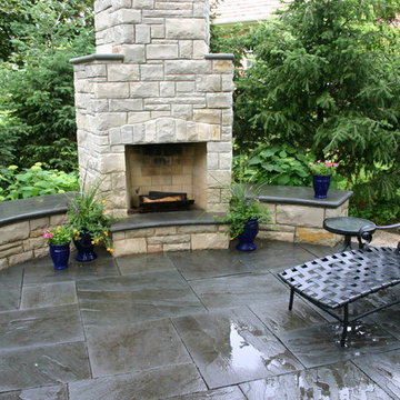 Custom Outdoor Fireplaces