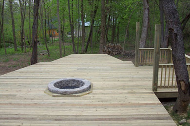 Inspiration for a timeless patio remodel in Columbus