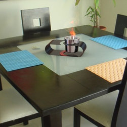 DecorPro 11'' x 5'' Si Tabletop Black/Red Fireburner D10011 - Tabletop Fireplaces