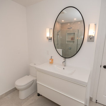Tapestry lane master washroom