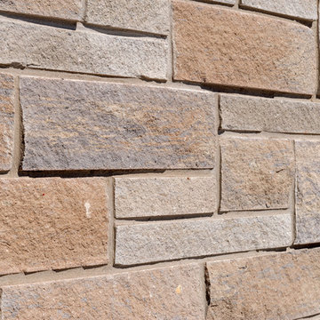 Arriscraft Renaissance® Driftwood & Shadow Stone® Driftwood Home - Ontario