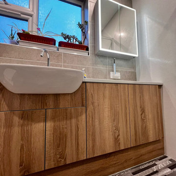 The Anstey Bathroom - RRP £15,000 - Luxe Price £12,500