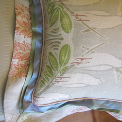 Richmond, Va - Decorative Pillows