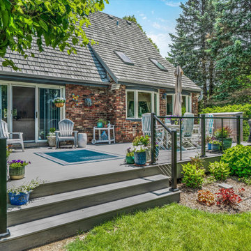 Deer Park Composite Deck with TimberTech® Reserve Driftwood & Westbury Bella Cav