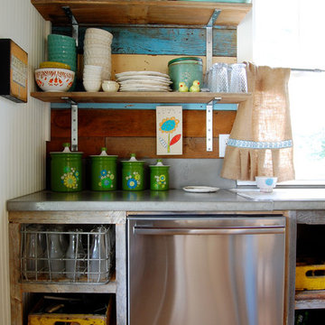 My Houzz: Colorful Vintage Finds fill a Chic Modern Farmhouse