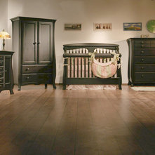 Traditional Cribs by Romina Furniture