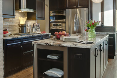 Kitchen - contemporary kitchen idea in Detroit