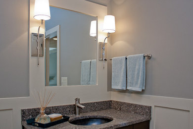 Example of a trendy bathroom design in Kansas City