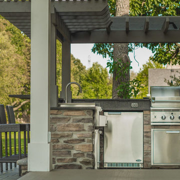 Outdoor Kitchen