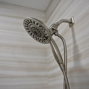 Master Bath - Vinecut Dune