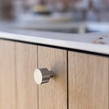 Industrial Kitchen: Natural Oak and Timeless Hardware