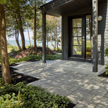 Modern Curb Appeal in Berthier-sur-Mer, QC