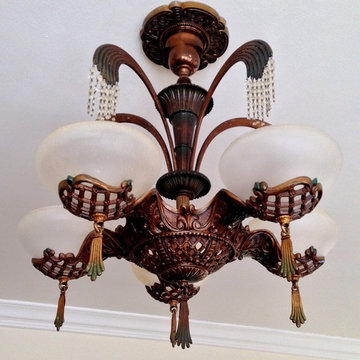 1914 Hanging Gill Glass Slip Shade Chandelier, "Fountain Line" Edition