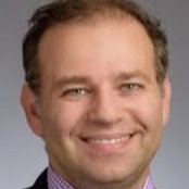 Photo de Dr. George Varkarakis