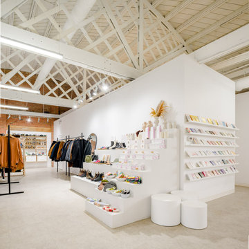 Red Ribbon Boutique