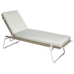 Beach Style Outdoor Chaise Lounges by OASIQ