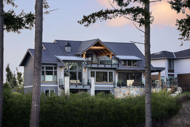 Home design - farmhouse home design idea in Vancouver