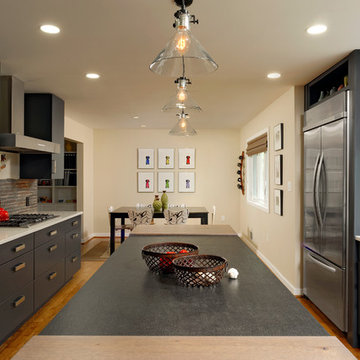 Silver Spring, Maryland - Contemporary - Kitchen