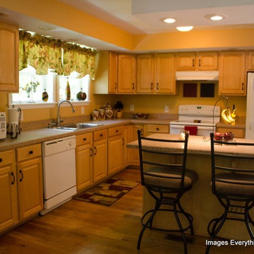 Real Estate listing for 105 Claudine Lane, Dingmans Ferry, PA 18328