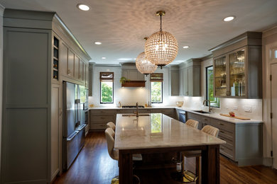 Kitchen - transitional kitchen idea