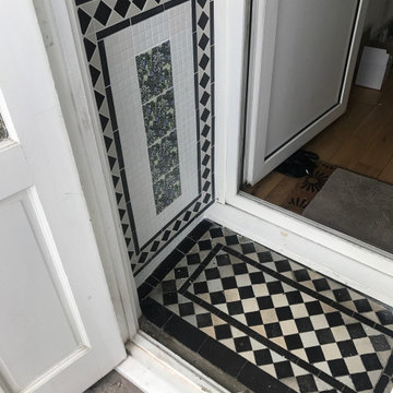 victorian style tiled porch