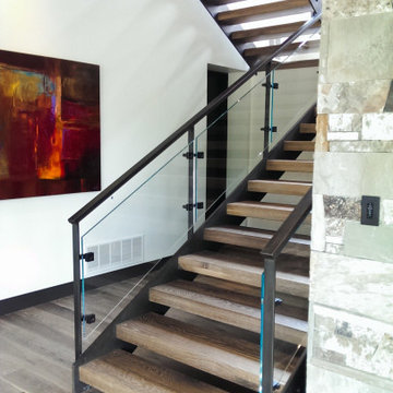 Freestanding stairs with Glass Railings