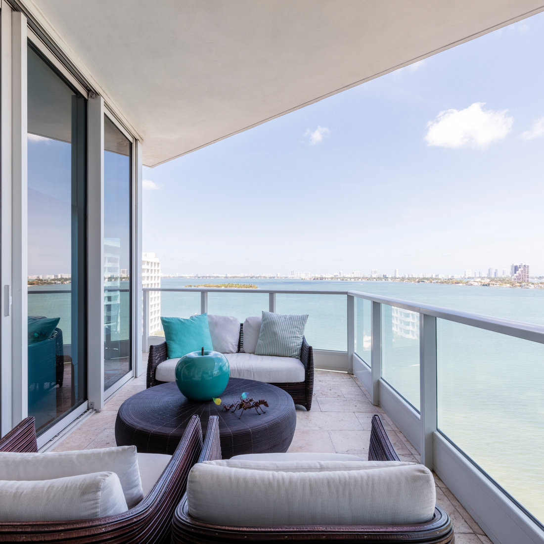 Paramount Bay