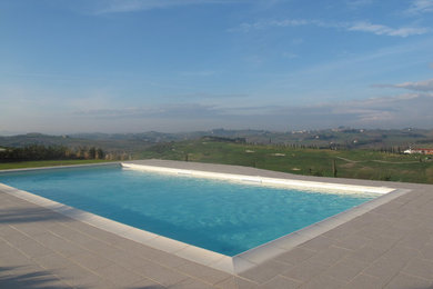 Country pool in Florence.