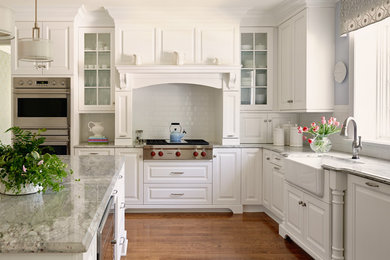 Elegant kitchen photo in Raleigh