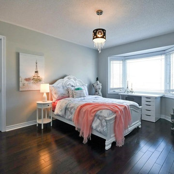 Mansbridge Cres. Ajax