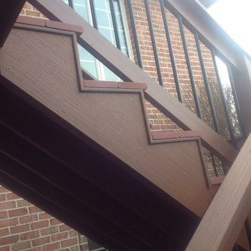 Timbertech Pacific Rosewood Decking with Timbertech BuildeRail Redwood
