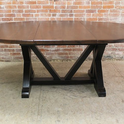 Round Trestle Farm Table - Table Basse