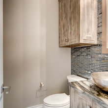 Arroyo Powder Room