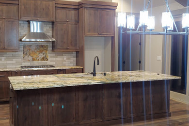 Example of a kitchen design in Boise